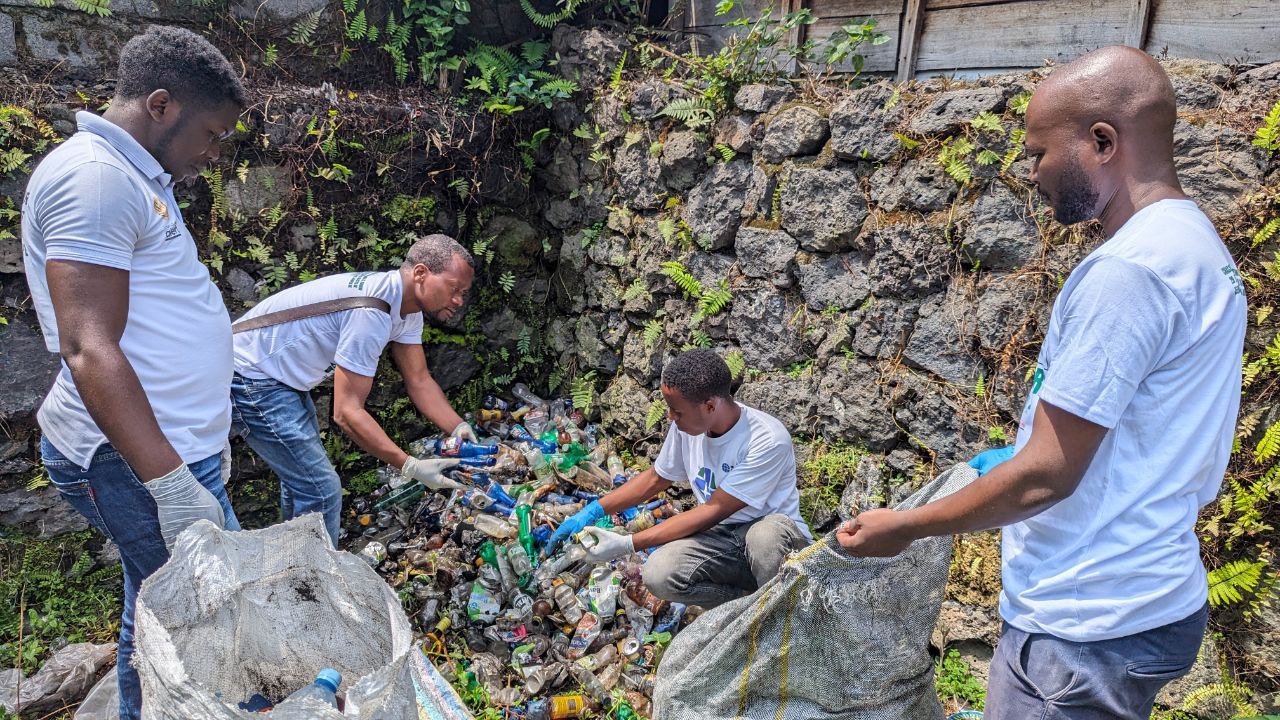 #CleanKivuLac: Ramassage des plastiques dans les villes Congolaise