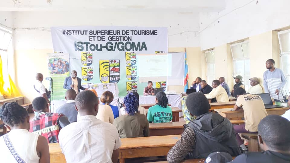 RDC/Goma: Journée portes ouvertes à l’Institut Supérieur de Tourisme et de Gestion de Goma, des anciens étudiants de cette institution témoignent leurs histoires de succès.