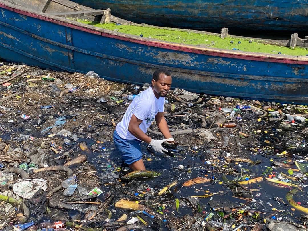 RDC/Goma: en première ligne pour lutter contre les déchets plastiques, un jeune activiste engagé pour cette cause livre son secret