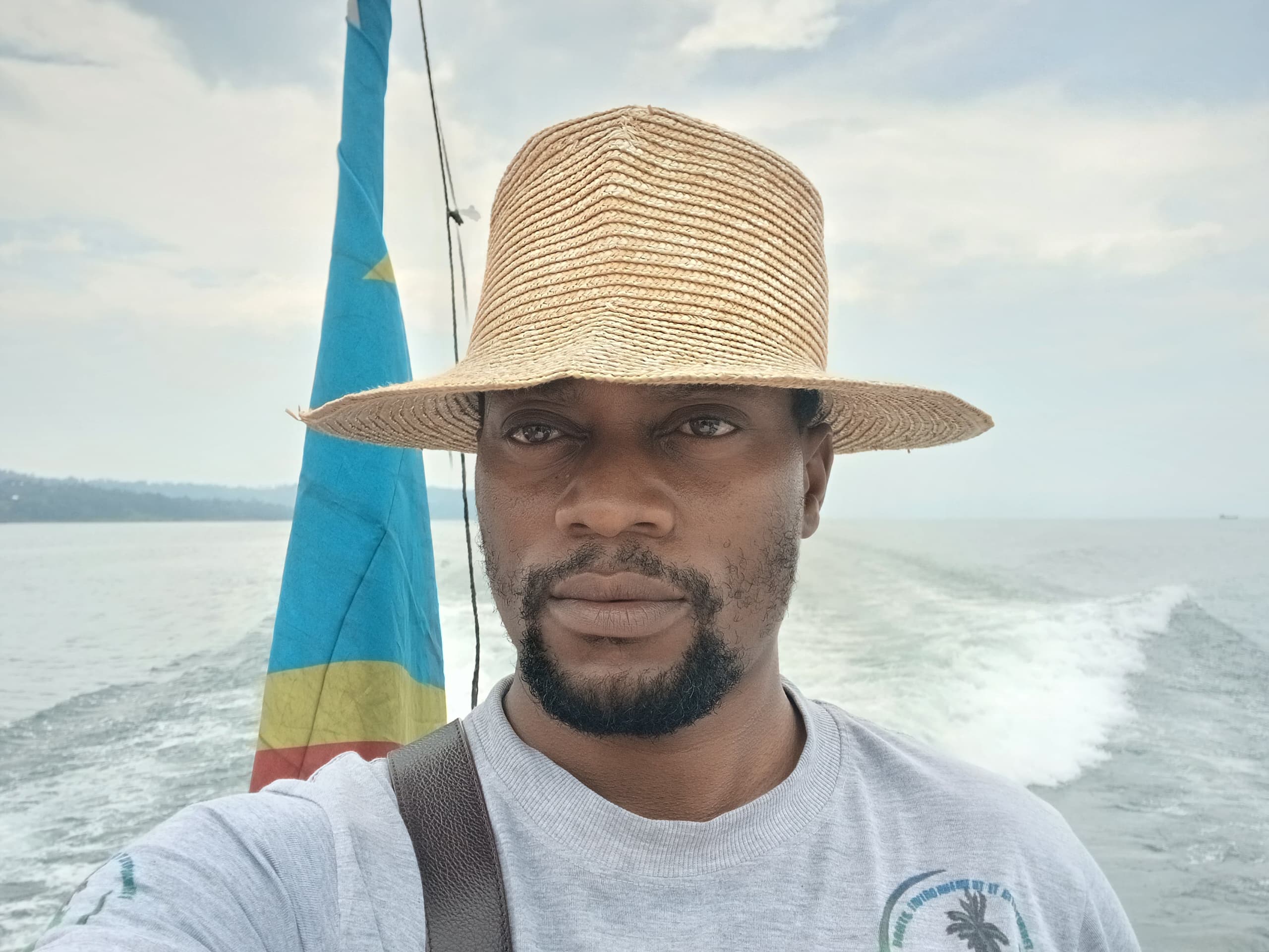 Réveiller la conscience citoyenne pour bâtir une démocratie durable – Une lecture critique par Emmanuel Ndimwiza, sociologue