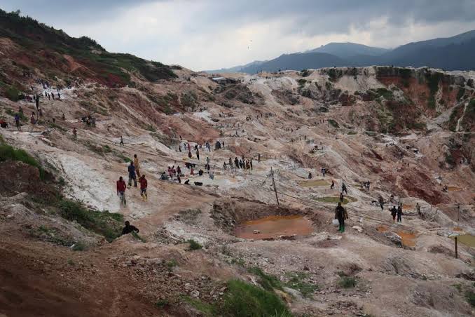 Rubaya_urgent : nouveau drame meurtrier à la mine de Kasasa à Masisi, plus de 200 creuseurs et commerçants périssent dans un éboulement tragique, un mois après une autre catastrophe aux lourdes conséquences